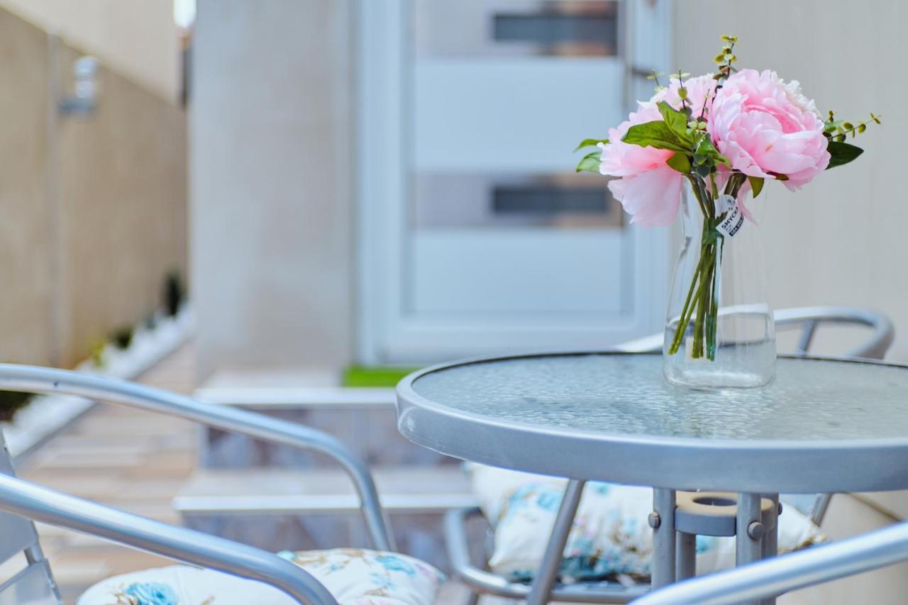 La Lorre Lux Apartment Ягодина Екстер'єр фото