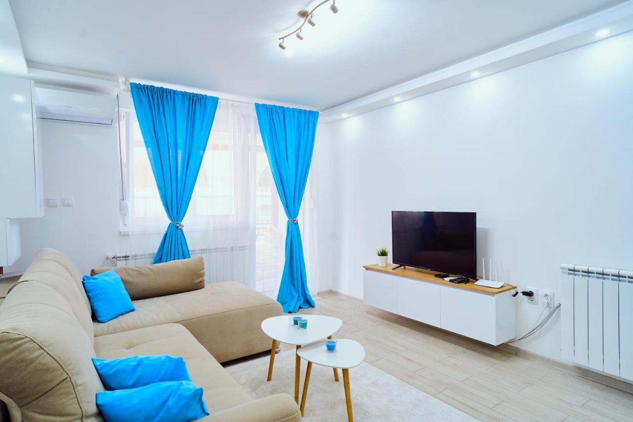 La Lorre Lux Apartment Ягодина Екстер'єр фото