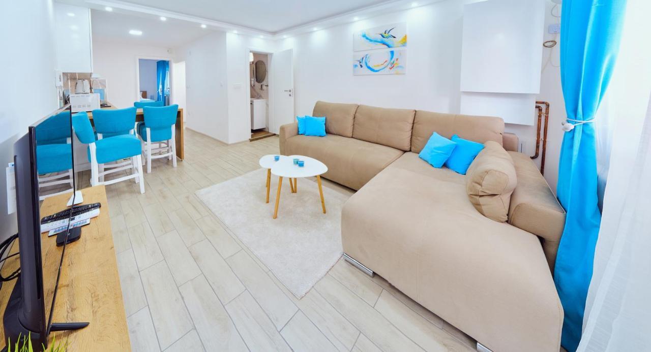 La Lorre Lux Apartment Ягодина Екстер'єр фото